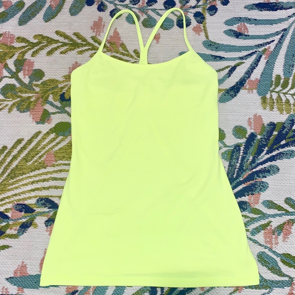 💛Lululemon Power Y tank size 6 in Ray💛